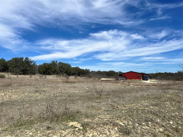 149 Comanche Hills, Comanche, TX 76442