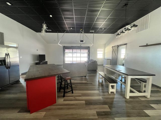 149 Comanche Hills, Comanche, TX 76442