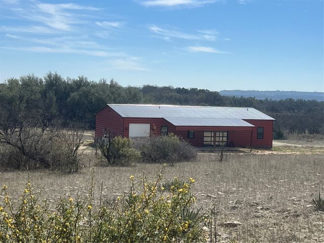 149 Comanche Hills, Comanche, TX 76442