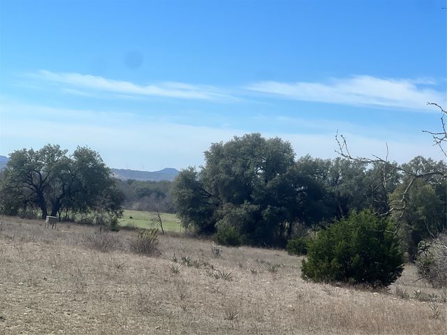 149 Comanche Hills, Comanche, TX 76442