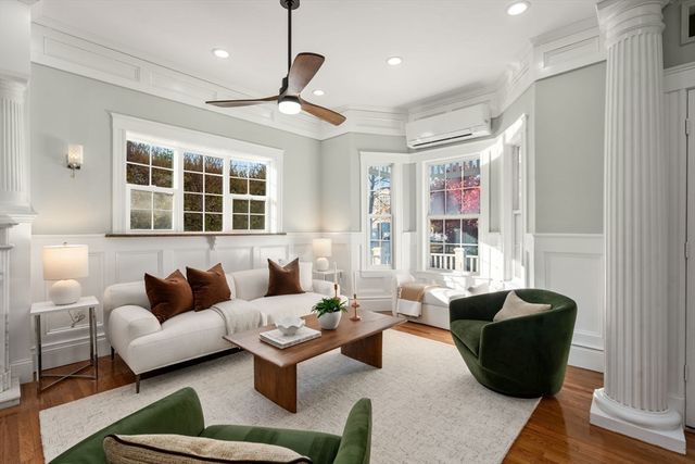 10 Washington Park 1-Right, Newton, MA 02460