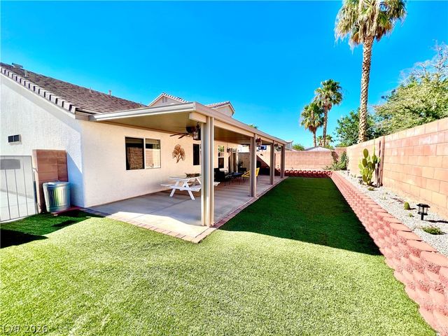 2742 Herron Hills Street, Las Vegas, NV 89156