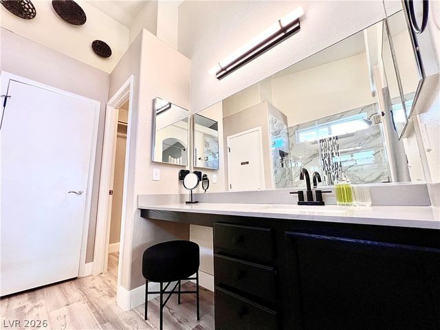 2742 Herron Hills Street, Las Vegas, NV 89156