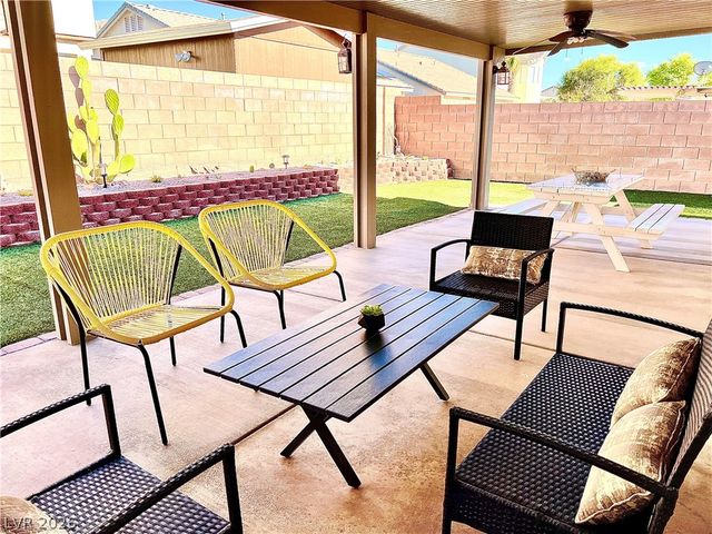 2742 Herron Hills Street, Las Vegas, NV 89156