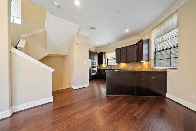 835 Garden Oaks Trace, Houston, TX 77018
