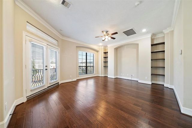 835 Garden Oaks Trace, Houston, TX 77018