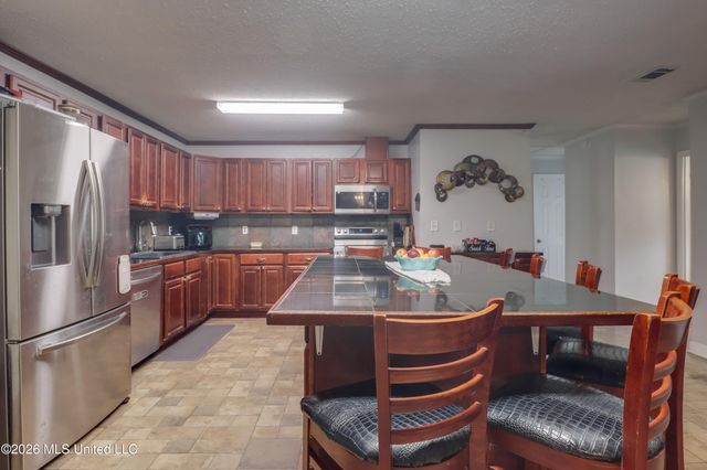 119 N Seashore Avenue, Long Beach, MS 39560