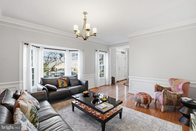 5012 WHISPER WILLOW DR, Fairfax, VA 22030