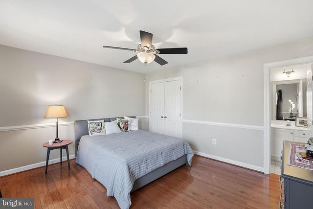 5012 WHISPER WILLOW DR, Fairfax, VA 22030