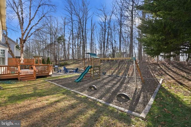 5012 WHISPER WILLOW DR, Fairfax, VA 22030