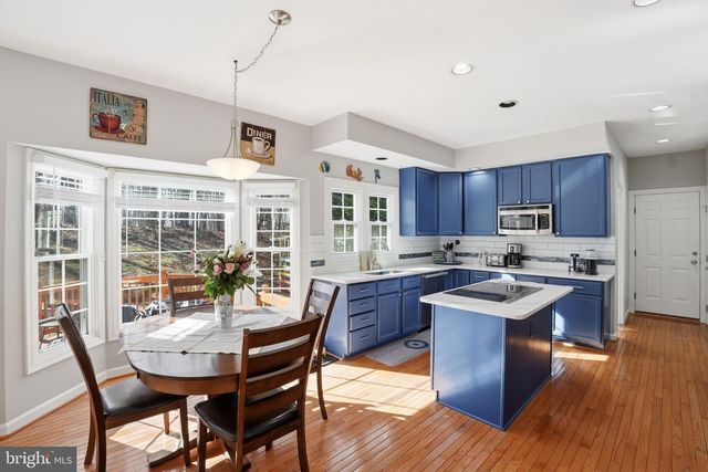 5012 WHISPER WILLOW DR, Fairfax, VA 22030