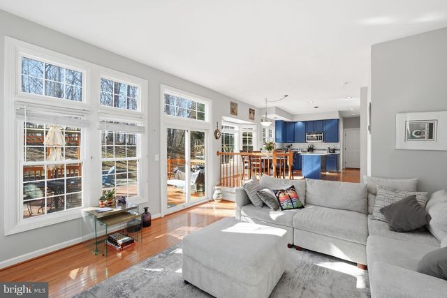 5012 WHISPER WILLOW DR, Fairfax, VA 22030