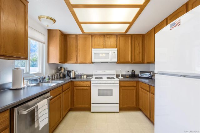 51633 Ida Ave, Cabazon, CA 92230