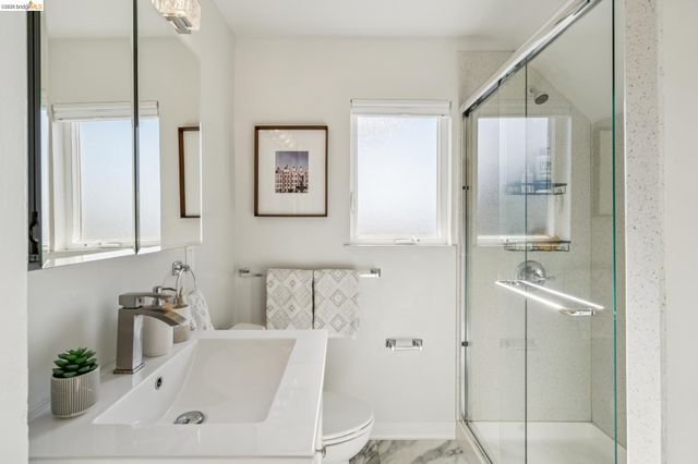 480 61St St, Oakland, CA 94609