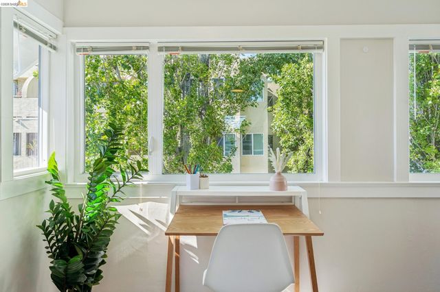 480 61St St, Oakland, CA 94609