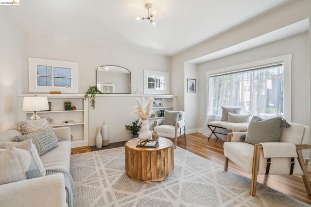 480 61St St, Oakland, CA 94609