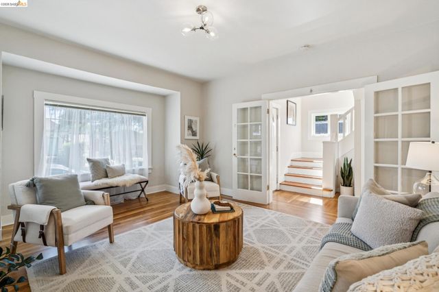 480 61St St, Oakland, CA 94609