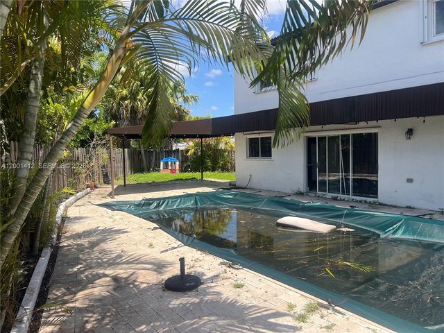 7552 SW 157th Pl, Miami, FL 33193