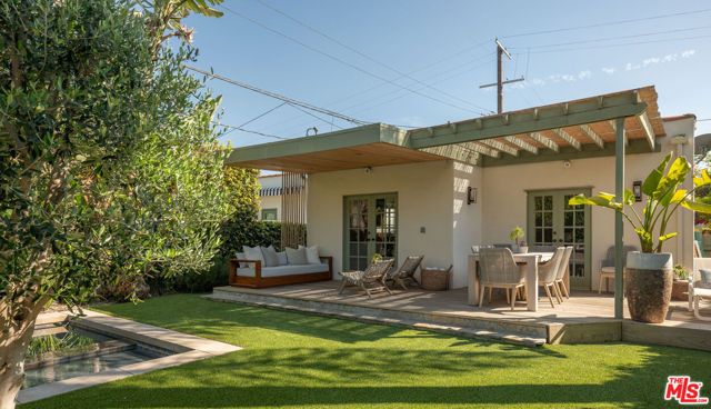 8215 Clinton Street, Los Angeles, CA 90048