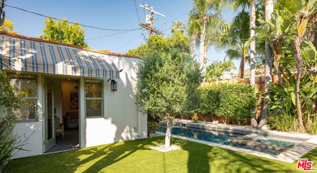 8215 Clinton Street, Los Angeles, CA 90048