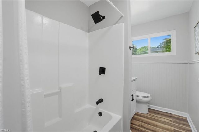 409 Lineberry RD, Virginia Beach, VA 23452