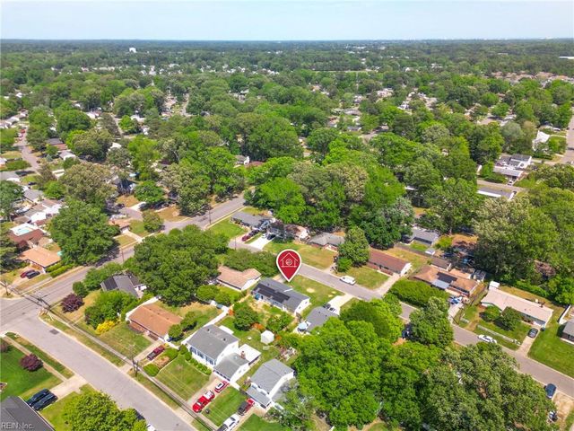 409 Lineberry RD, Virginia Beach, VA 23452