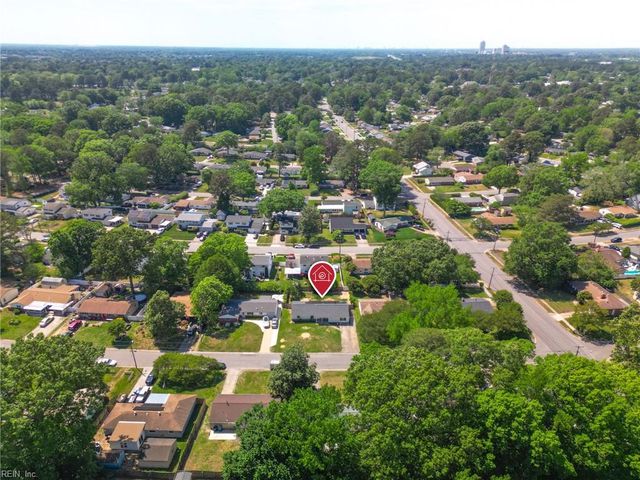 409 Lineberry RD, Virginia Beach, VA 23452