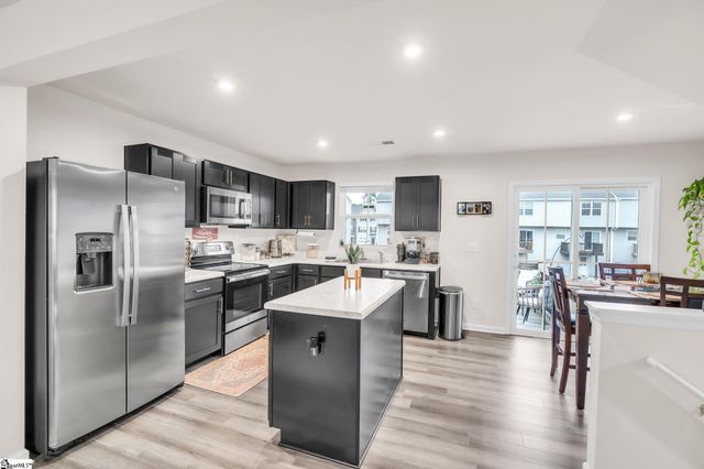15 High Pine Trail, Greenville, SC 29617