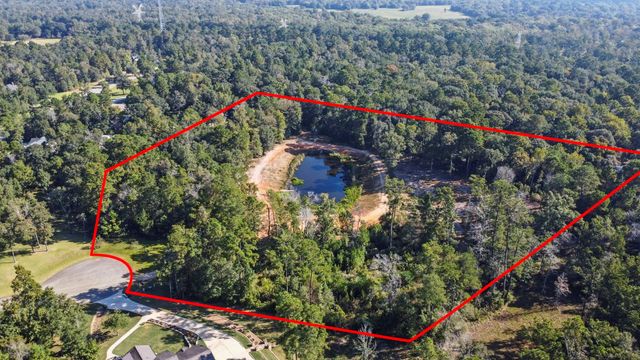 7015 Woodlake Trl, Montgomery, TX 77316