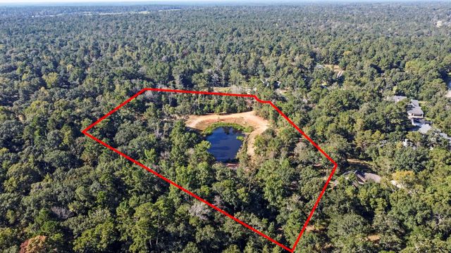 7015 Woodlake Trl, Montgomery, TX 77316