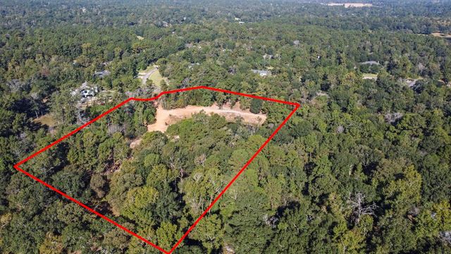 7015 Woodlake Trl, Montgomery, TX 77316