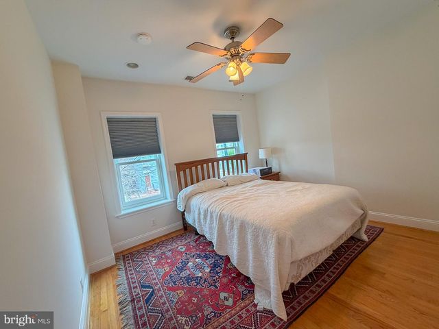 318 11TH ST SE, Washington, DC 20003