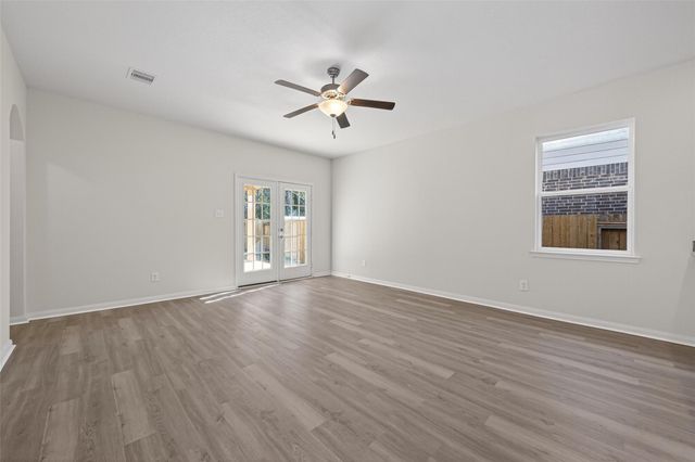 10623 Lost Maples Drive, Cleveland, TX 77328