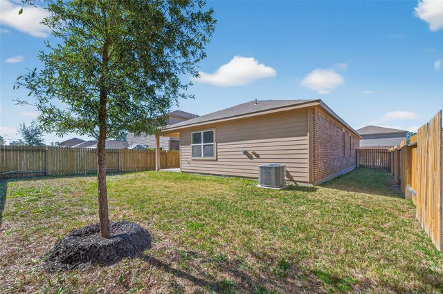 10623 Lost Maples Drive, Cleveland, TX 77328