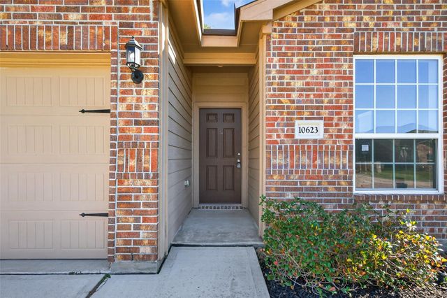 10623 Lost Maples Drive, Cleveland, TX 77328