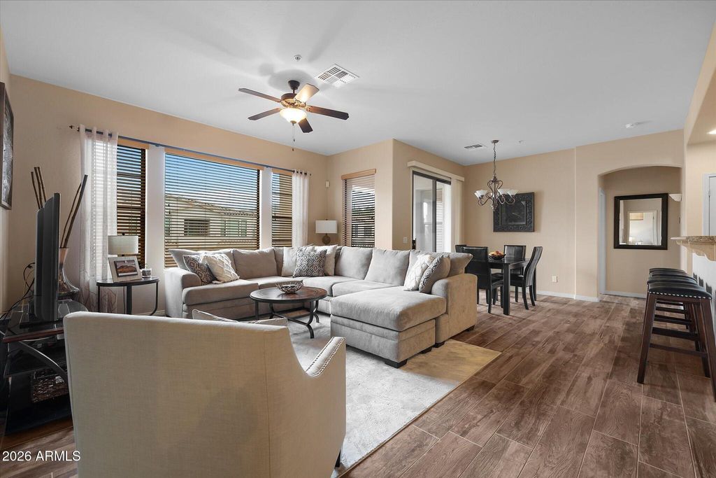 Image 7 of property listing at 7445 E EAGLE CREST Drive 1116, Mesa, AZ 85207