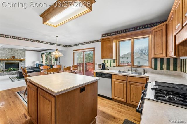 6476 Stonebrook Lane, Flushing, MI 48433