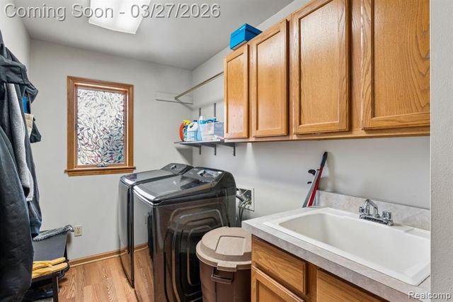 6476 Stonebrook Lane, Flushing, MI 48433