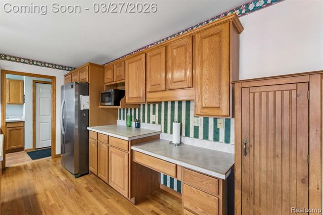 6476 Stonebrook Lane, Flushing, MI 48433