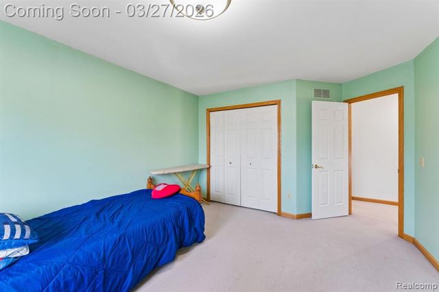 6476 Stonebrook Lane, Flushing, MI 48433