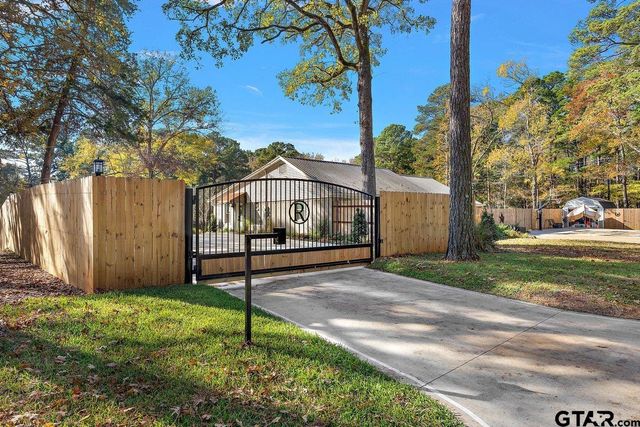 130 County Road 3162, Jacksonville, TX 75766