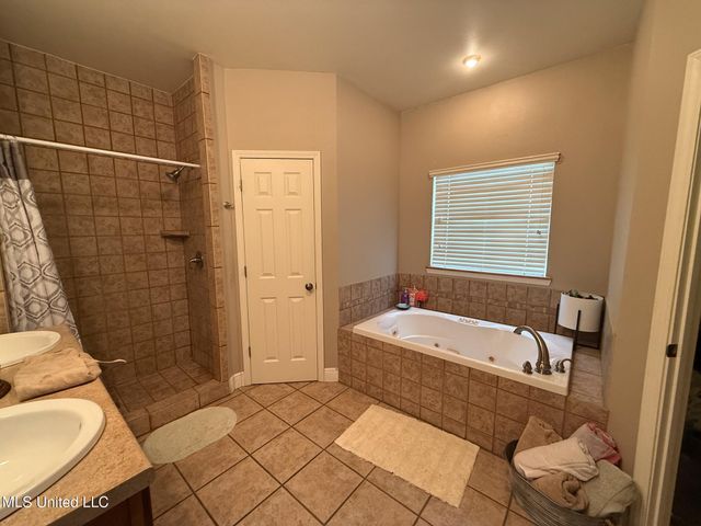 2855 Firetower Road, Kiln, MS 39556