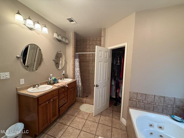 2855 Firetower Road, Kiln, MS 39556