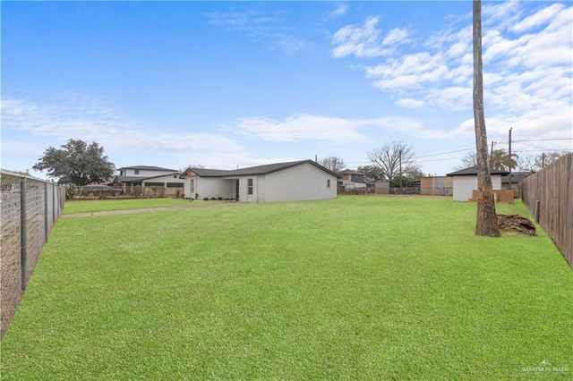 313 W Eller Avenue, Pharr, TX 78577