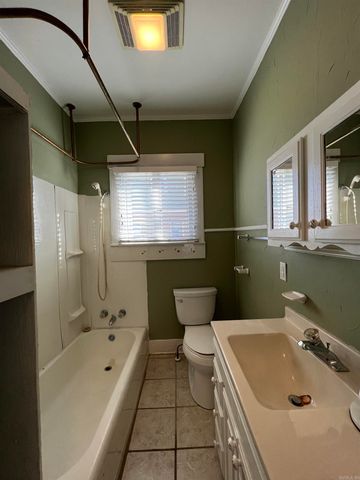 1511 Caldwell Street, Conway, AR 72034