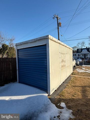 6810 PICKETT DR, Suitland, MD 20746