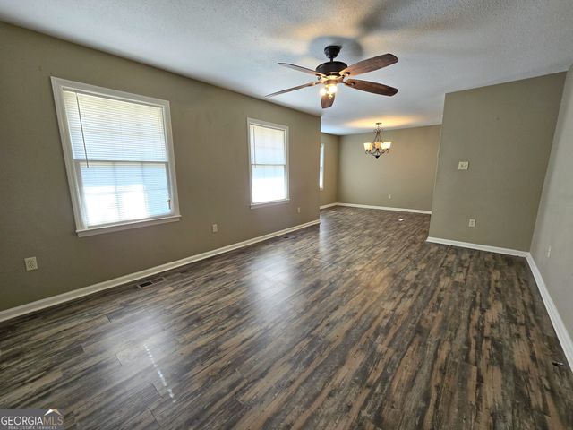 3860 Camellia Drive, Valdosta, GA 31605