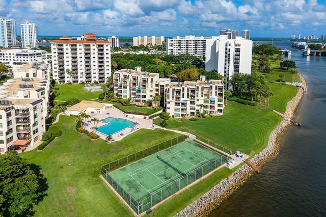 364 Golfview Road 505, North Palm Beach, FL 33408