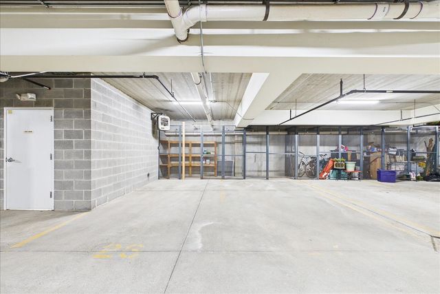977 Harris Road 25, Grayslake, IL 60030