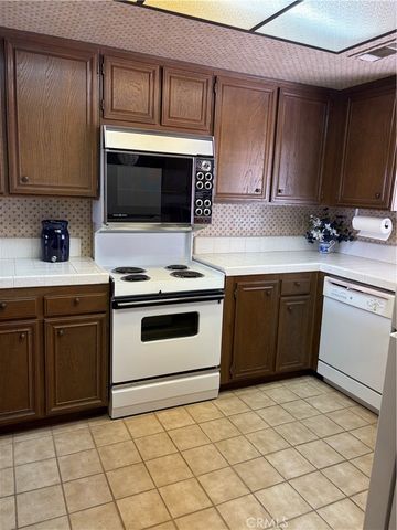 248 La Paz, Palm Desert, CA 92260